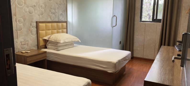 青年快捷宾馆(科学大道地铁站店)图片