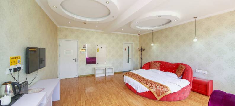 滦平中楚假日酒店图片