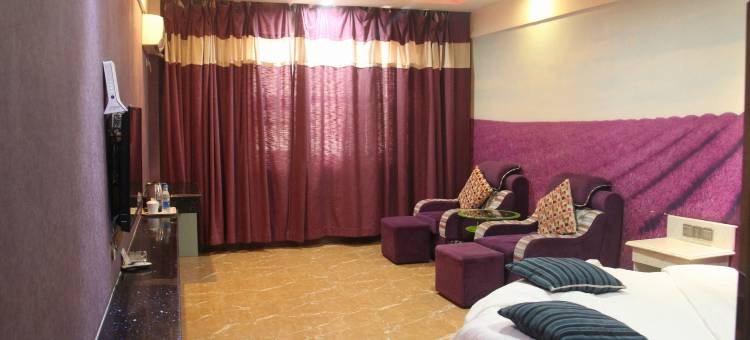 大漠绿洲生态酒店(和田地区人民医院店)图片