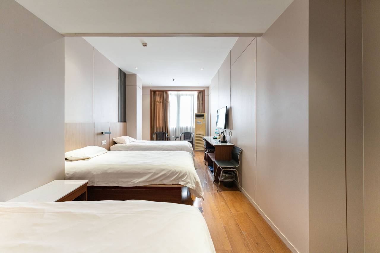 济天宾馆(济南大学南门店)