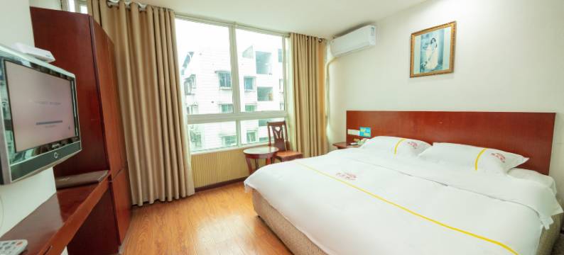 南充锦宏连锁酒店(南充火车站店)图片