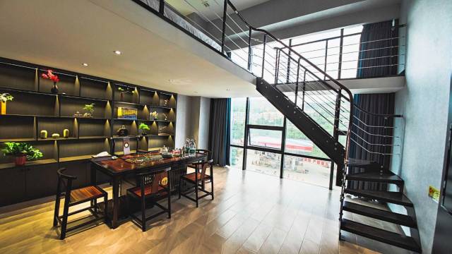 子长纳维斯酒店