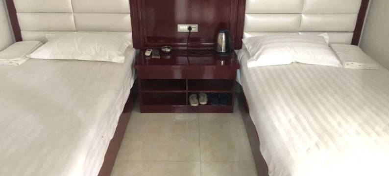 监利百行旅社图片