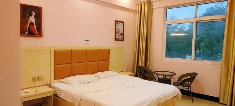 腊枚旅馆(长沙同超桃阳物流园店)图片