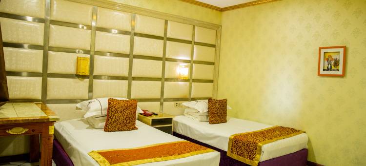 派柏·云酒店(滦平新北雁商城店)图片