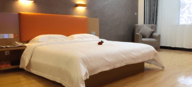 7天优品酒店(潜江火车站龙虾城店)图片