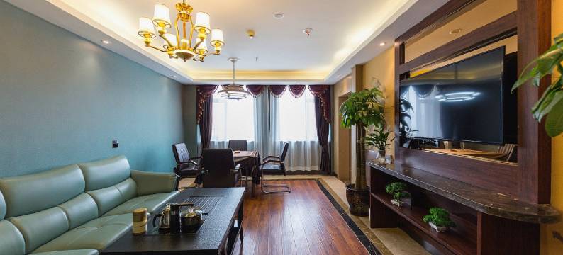 远诚岳庭酒店(兰州砂之船奥特莱斯立达建材城店)图片