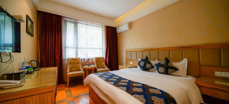 爱捷商务酒店(高铁站纪念碑店)图片