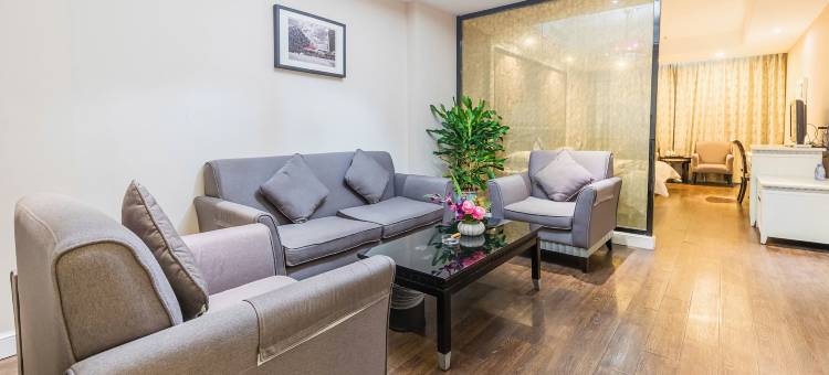 回禾酒店(鹰潭火车站凯翔购物广场店)图片