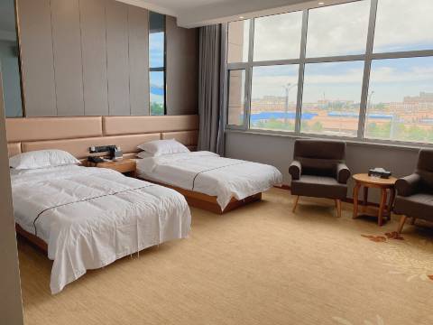 阿拉善左旗煜丰酒店