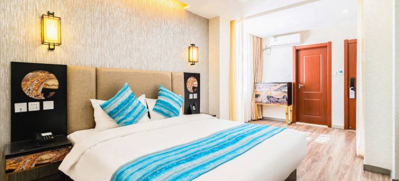 轻住·中原宾馆(大连火车站友好广场地铁站店)图片