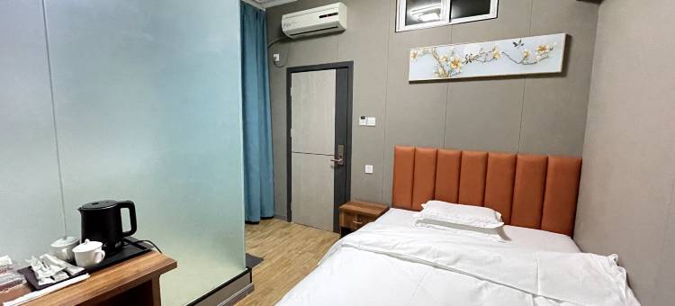 鸿运宾馆(绵阳师范学院店)图片