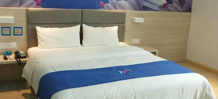 派酒店(泸州江阳区警校店)图片