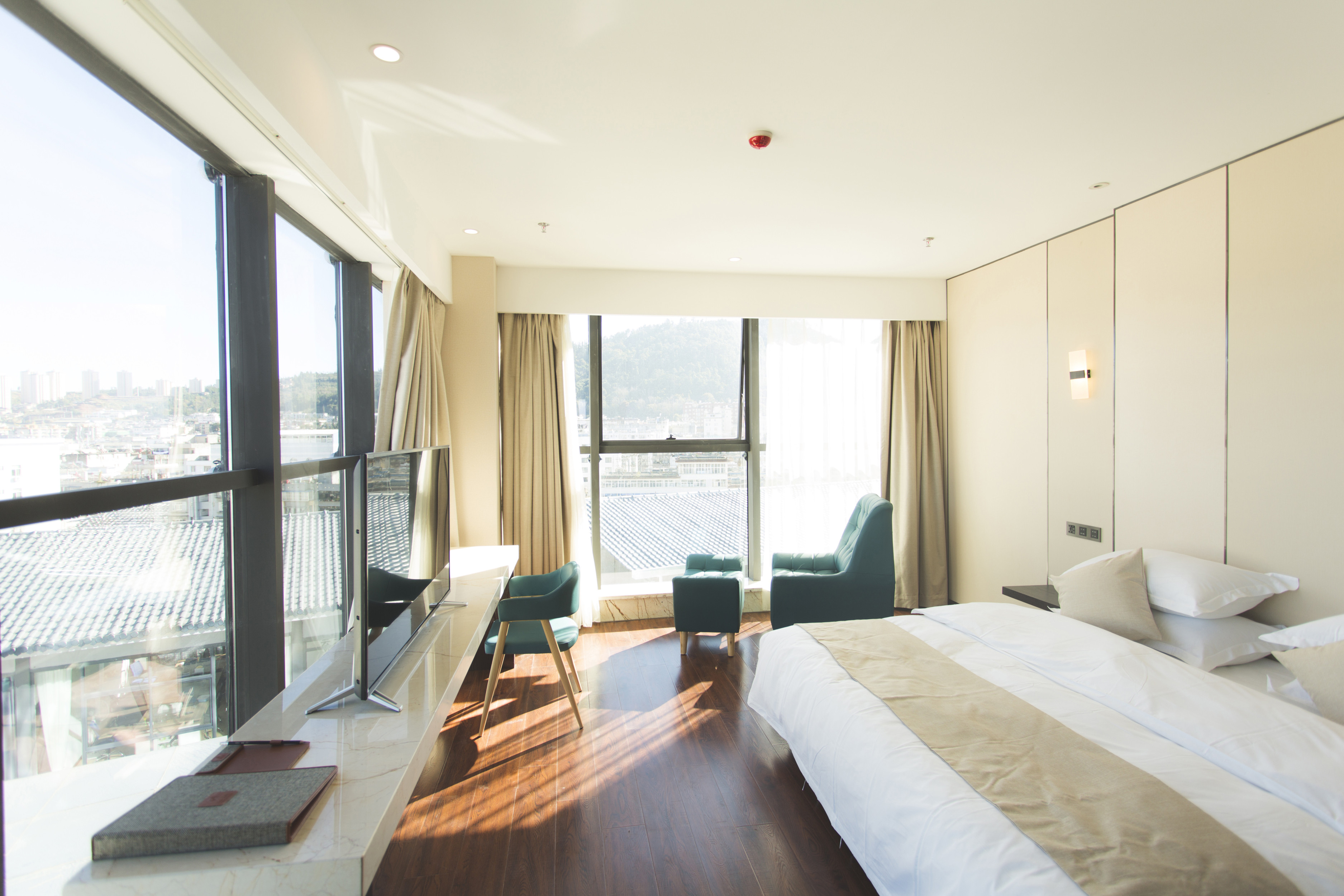 Diannan Hotel Over view