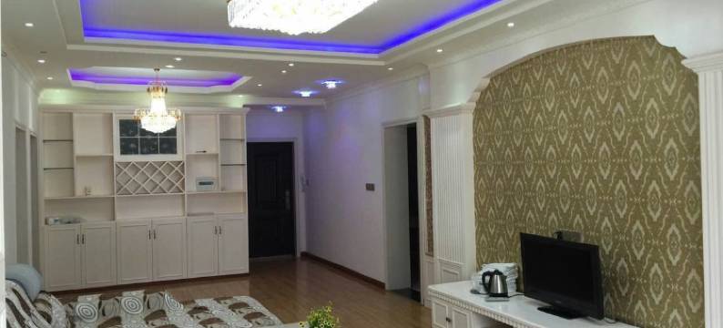 泸定川西印象假日酒店图片