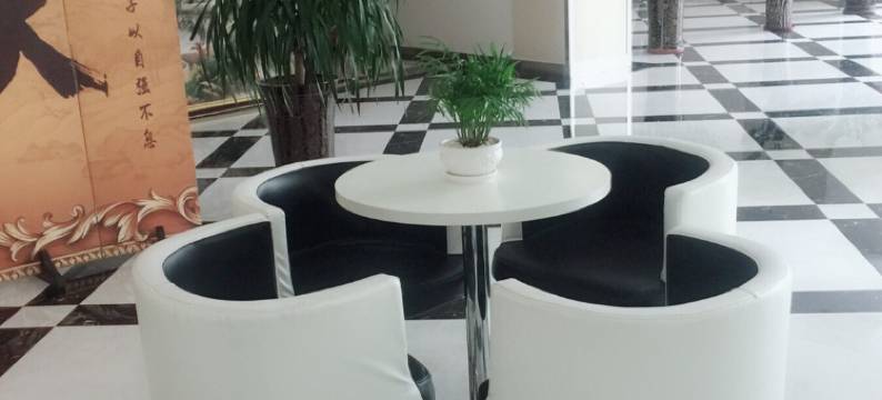 粤威商务酒店(湛江赤坎老街店)图片