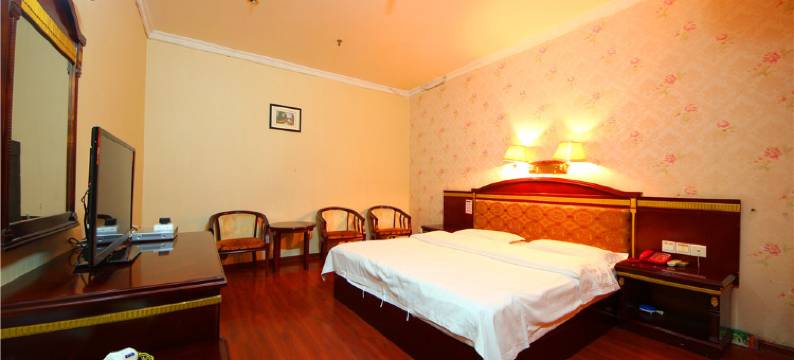 南宁鸿途商务宾馆(火车站店)图片