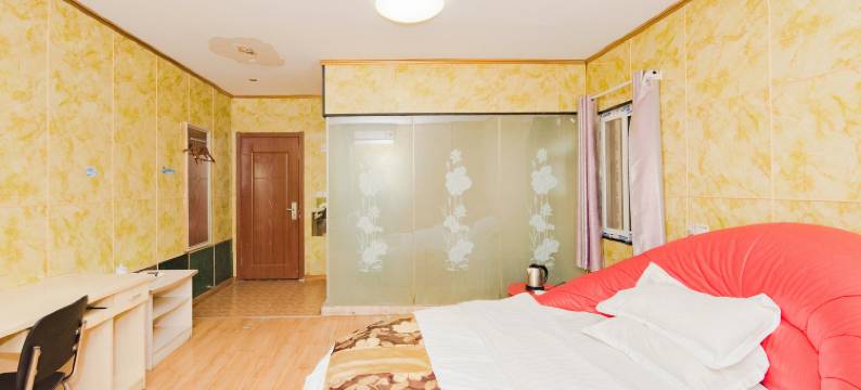 南京彭玉华精品宾馆(东南大学成贤学院泰山新村地铁站店)图片