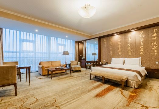 Lu Hong Hotel Hotel Overview