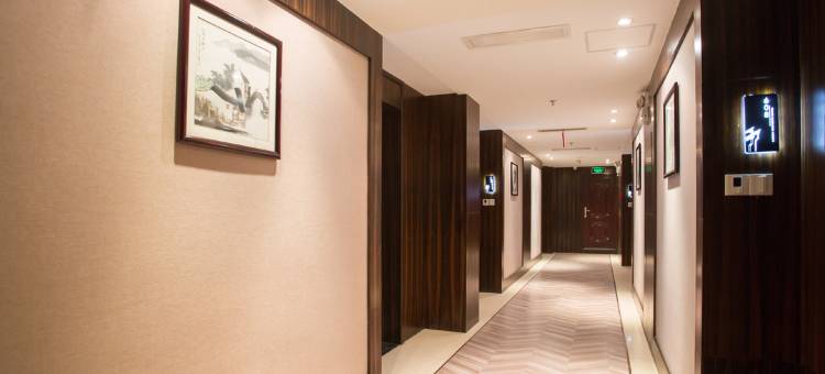 景岸酒店(柯桥银泰百货中国轻纺城地铁站店)图片