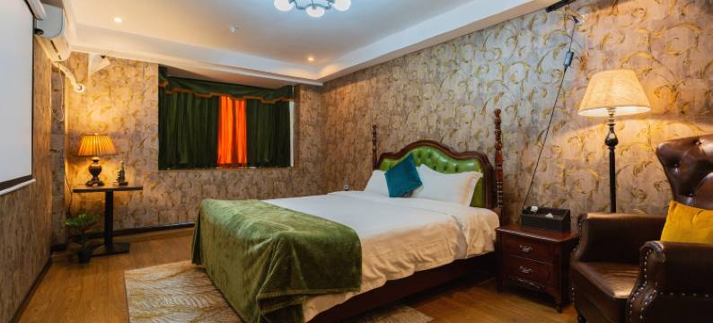 武汉蓝航主题电竞酒店图片