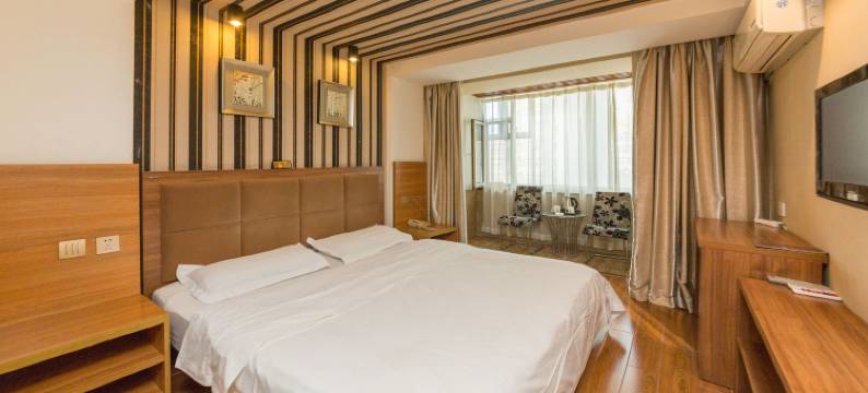 兴吉视界风尚酒店(长春上海路万达店)图片