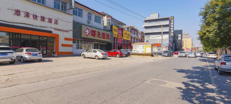 添泽快捷酒店(任丘世纪商贸城店)图片