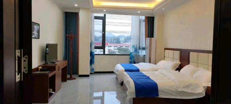 罗平致家酒店图片