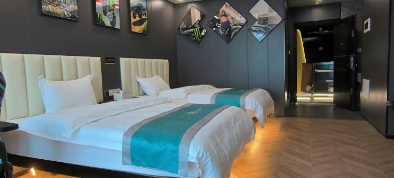 友伽电竞民宿(银泰城店)图片