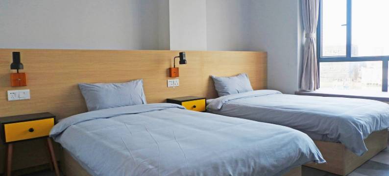 双月湾再遇时尚公寓(情人堤店)图片