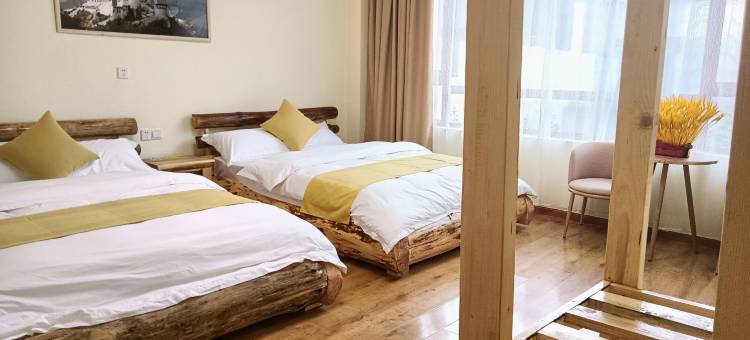 拉萨悠远的天空自驾车营地图片