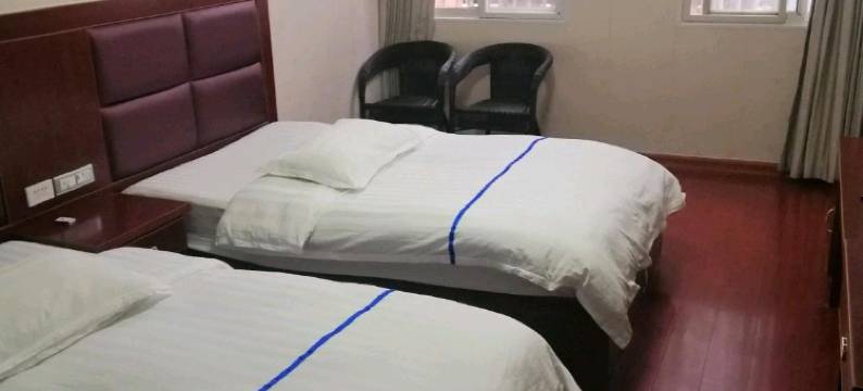 金寨鸿鑫商务宾馆图片