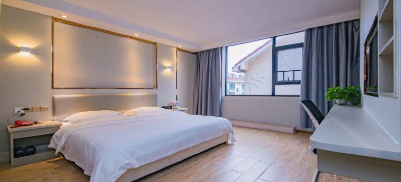 尊上酒店(长沙万家丽广场地铁站店)图片