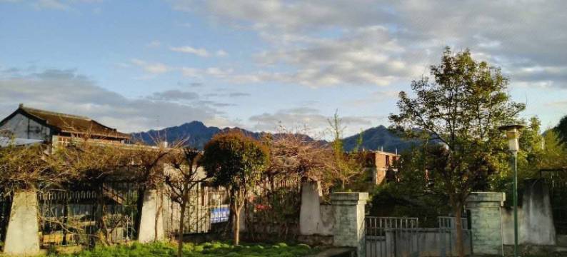 华阳古镇古道庭院客栈图片