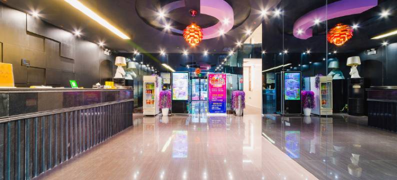 丁格曼电竞主题酒店(东营北一路店)图片