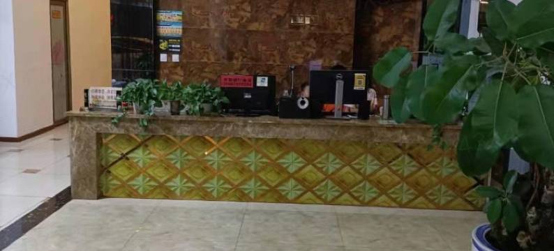 罗平华玥酒店图片