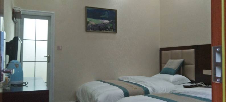 龚滩古镇观景楼图片