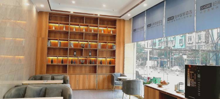 安义铂岸酒店图片