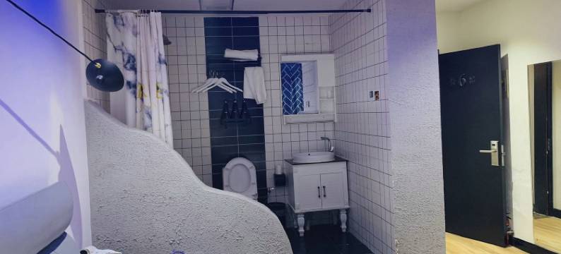 东营蓝精灵网咖民宿图片