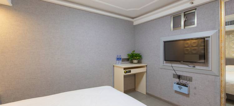 布丁酒店(中山陵下马坊地铁站理工大学店)图片