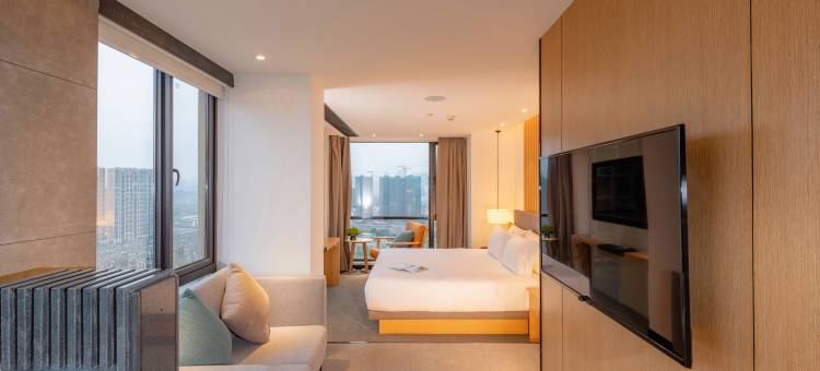 桂林灯塔轻居酒店(政务中心店)图片