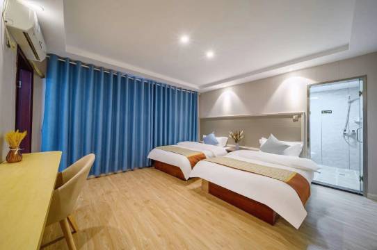 谷曼连锁酒店(街道口武商梦时代店)