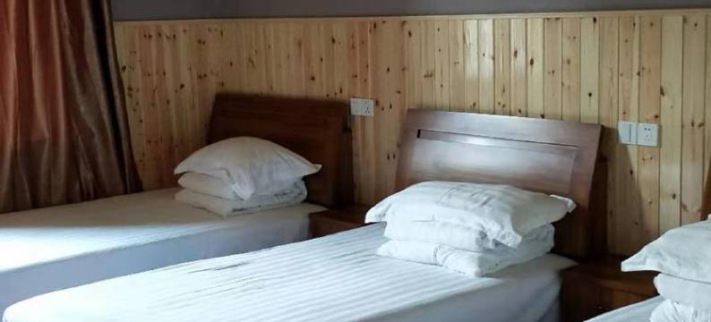 桐庐芦茨依山伴水农家乐图片