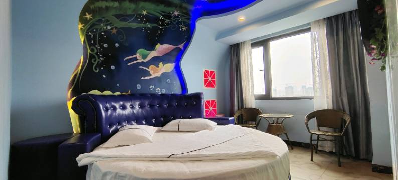 紫星鑫主题宾馆(汉阳客运站地铁站店)图片