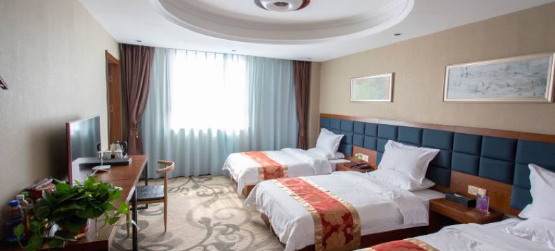 万邦澜湾酒店 (万邦国际粮油市场九号楼店)图片