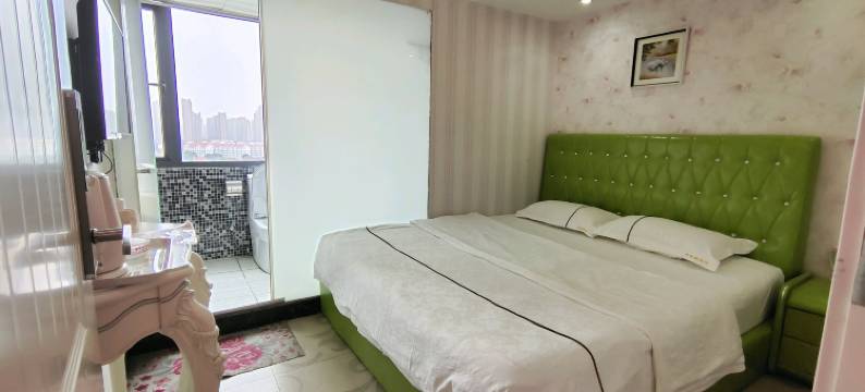 紫星鑫主题宾馆(汉阳客运站地铁站店)图片