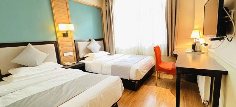 西安瑞客季景酒店(西京医院康复路地铁站店)图片