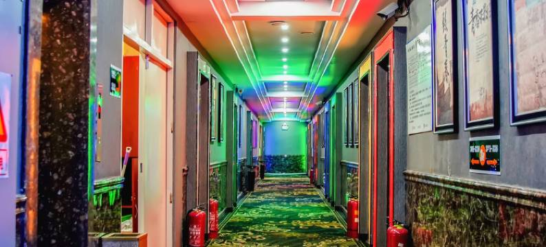 致青春主题宾馆(大庆新玛特店)图片