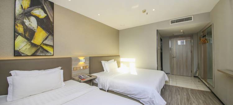 7天优品酒店(石家庄水上公园高柱地铁站店)图片