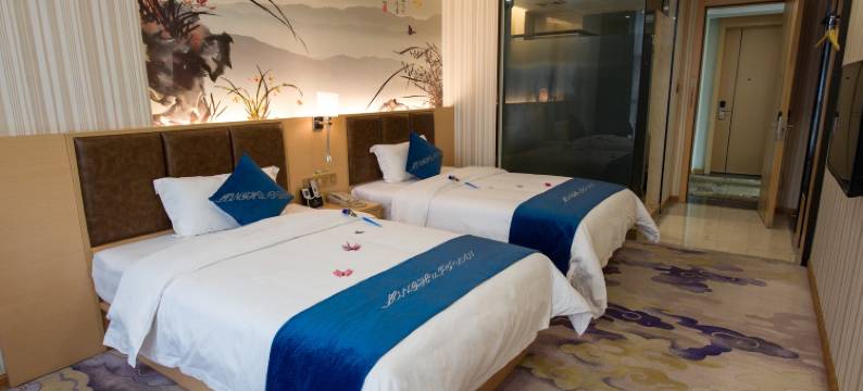 龙惠源酒店(惠州小金口高铁北站店)图片